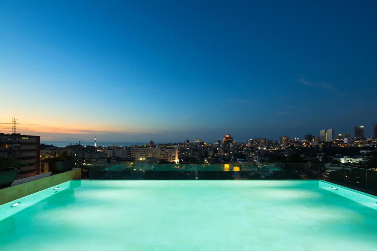 Hotel Alvalade Luanda Exteriör bild