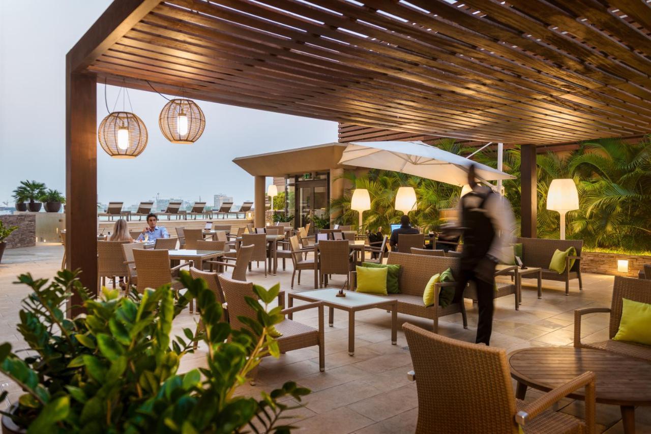 Hotel Alvalade Luanda Exteriör bild