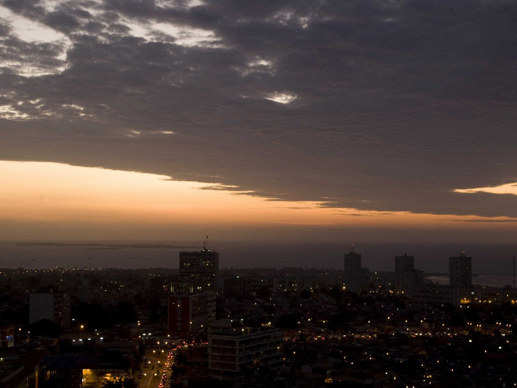 Hotel Alvalade Luanda Exteriör bild
